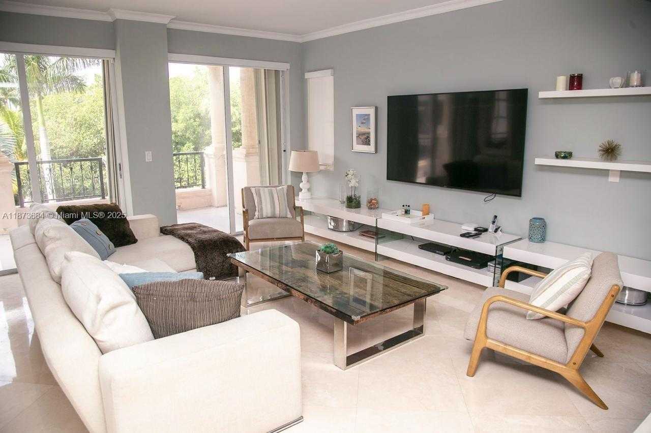 Small Image of 19227 FISHER ISLAND DR #19227, Miami Beach Number 2