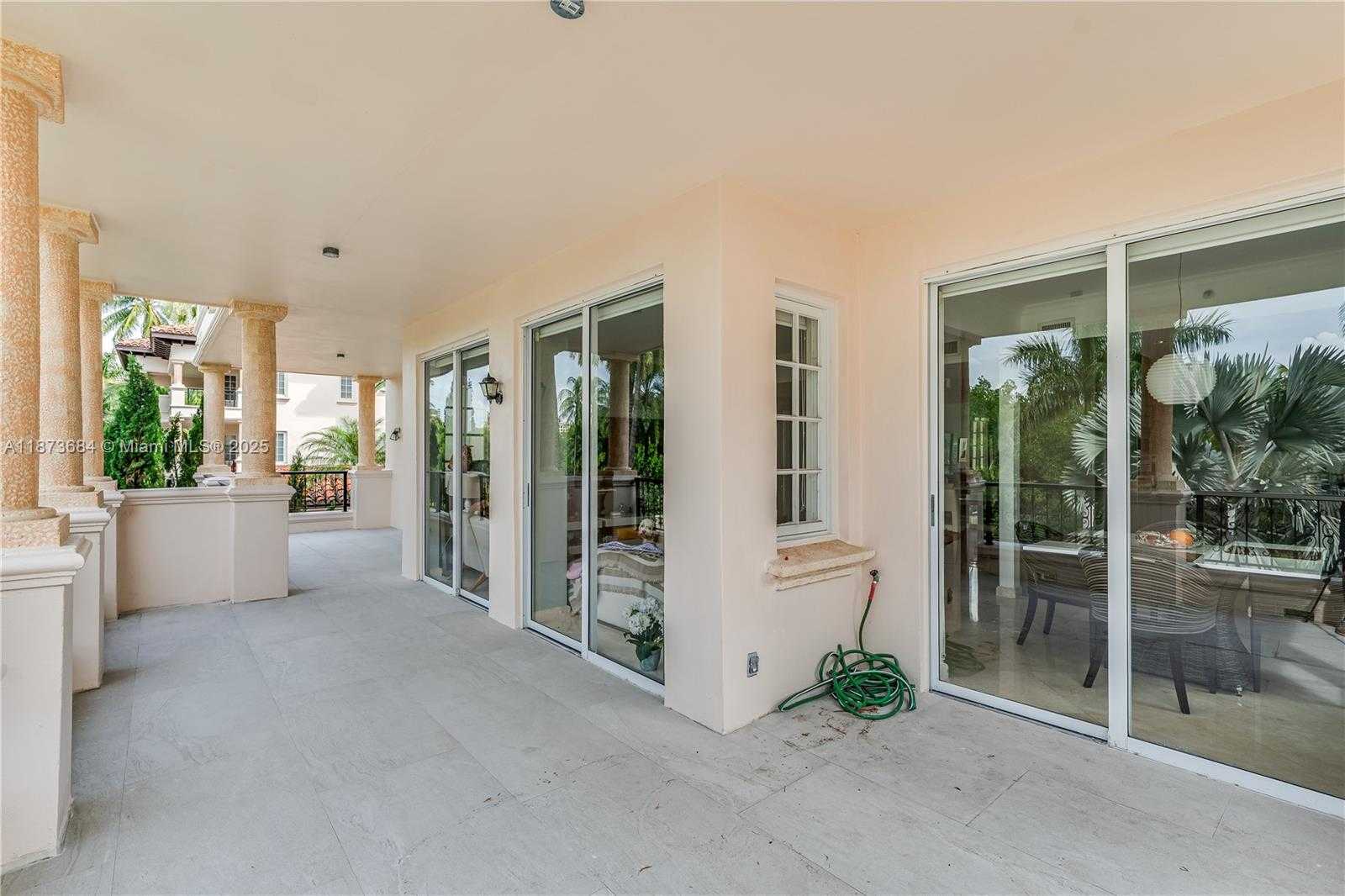 Small Image of 19227 FISHER ISLAND DR #19227, Miami Beach Number 22