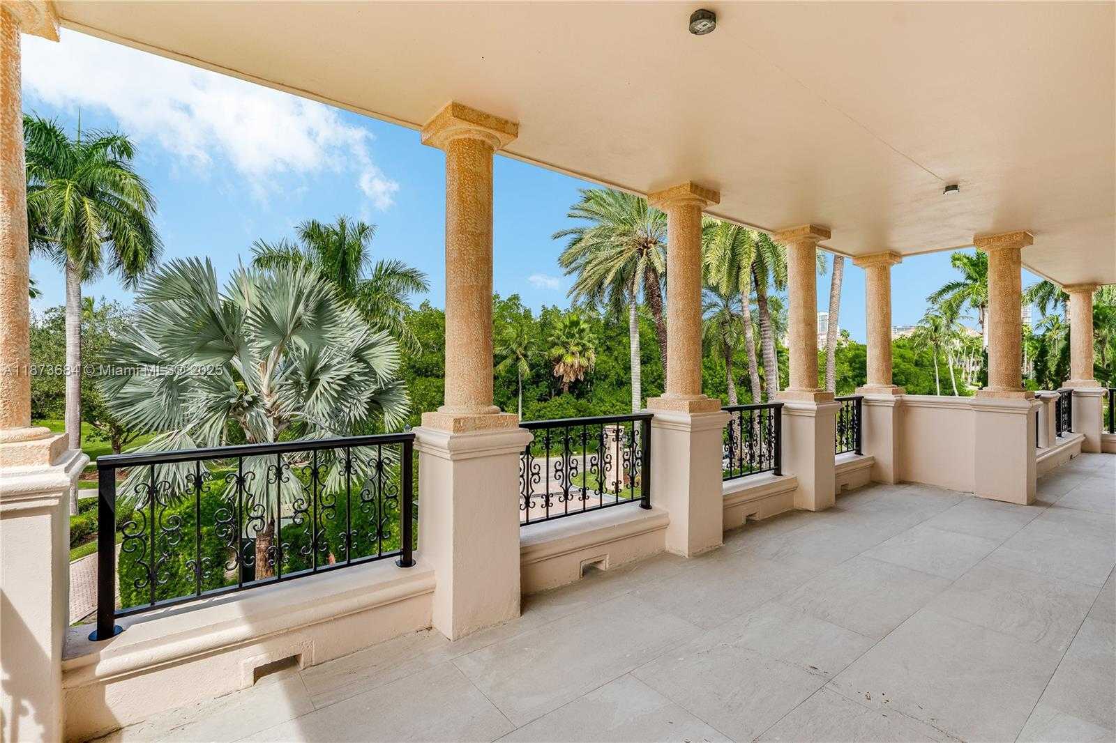 Small Image of 19227 FISHER ISLAND DR #19227, Miami Beach Number 28