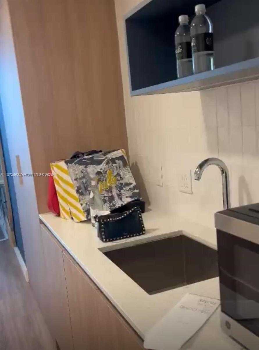 Small Image of 601 NORTH EAST 1ST AVE #1720, Miami Number 7
