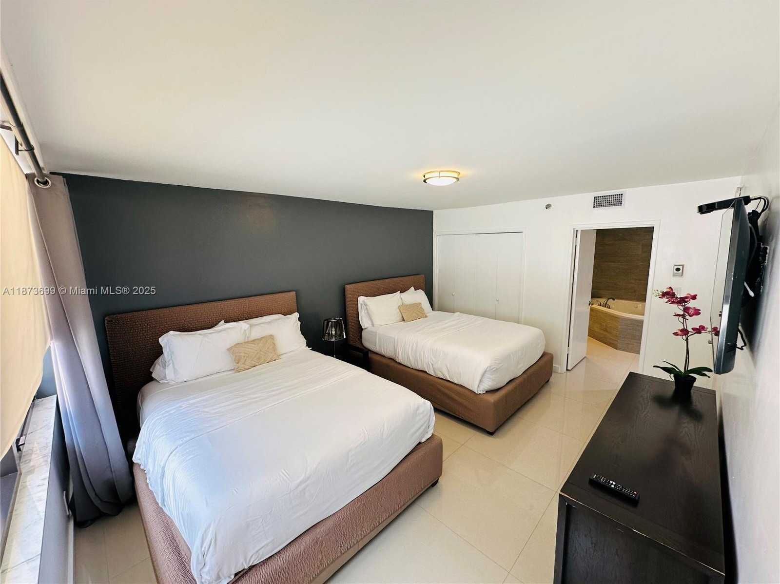 Small Image of 5225 COLLINS AVE #515, Miami Beach Number 10