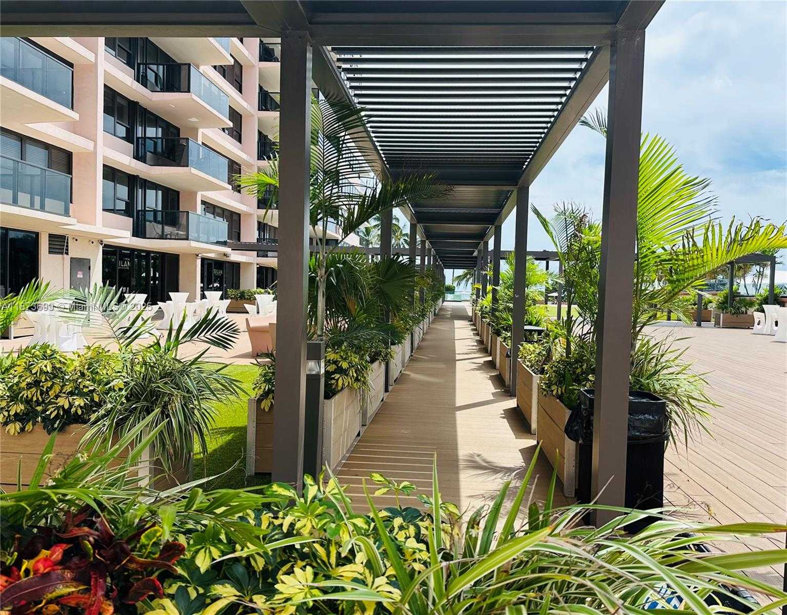 Small Image of 5225 COLLINS AVE #515, Miami Beach Number 18