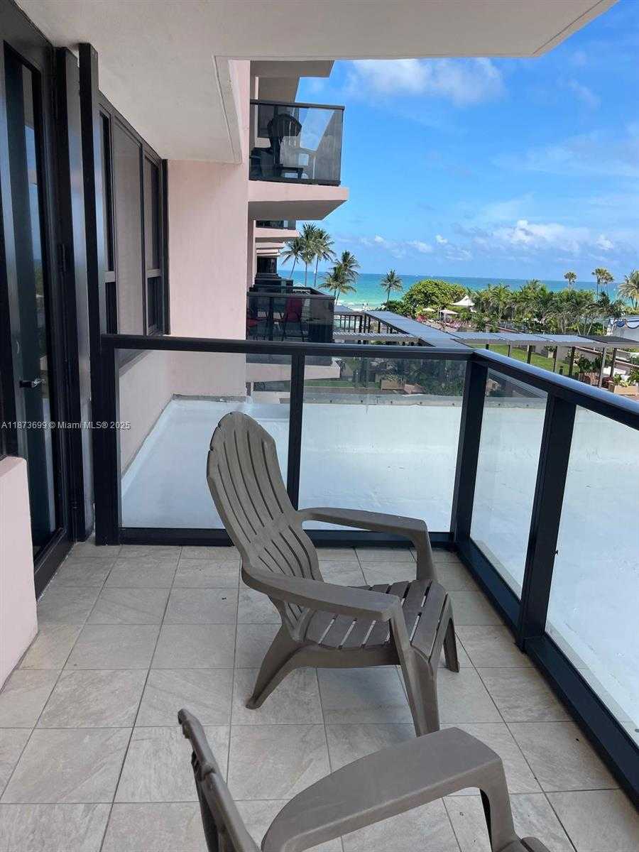 Small Image of 5225 COLLINS AVE #515, Miami Beach Number 9
