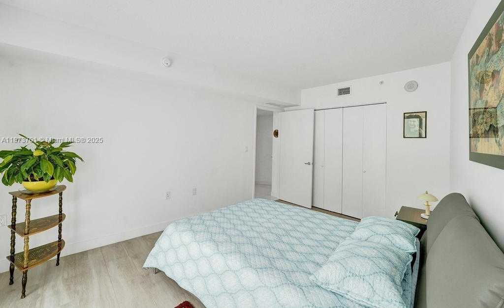 Small Image of 150 SUNNY ISLES BLVD #1-1606, Sunny Isles Beach Number 51