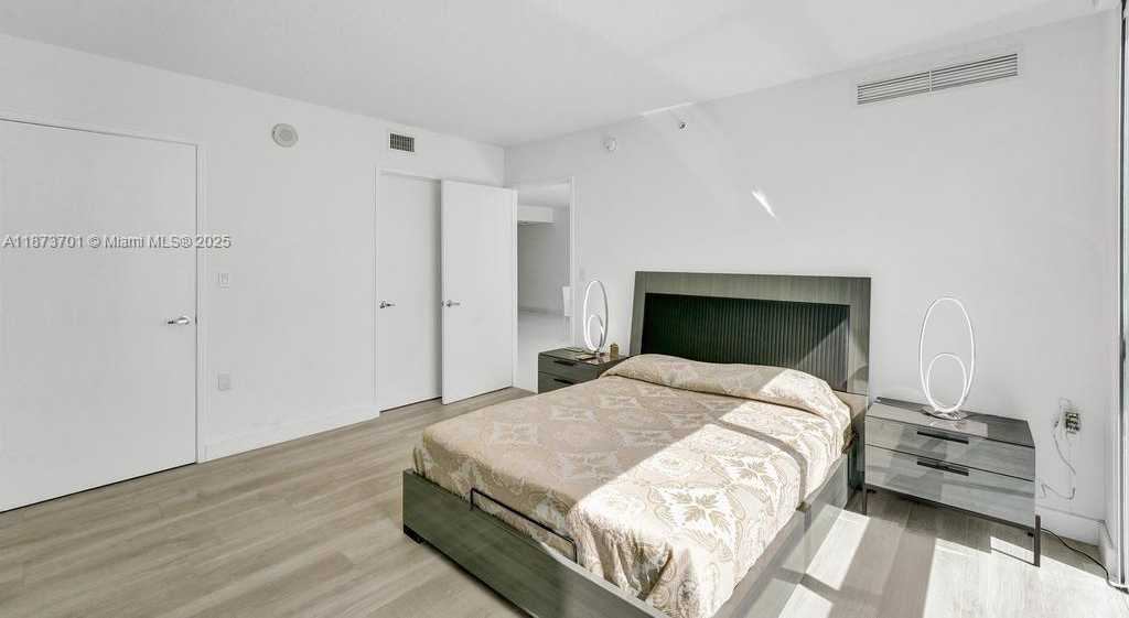 Small Image of 150 SUNNY ISLES BLVD #1-1606, Sunny Isles Beach Number 56