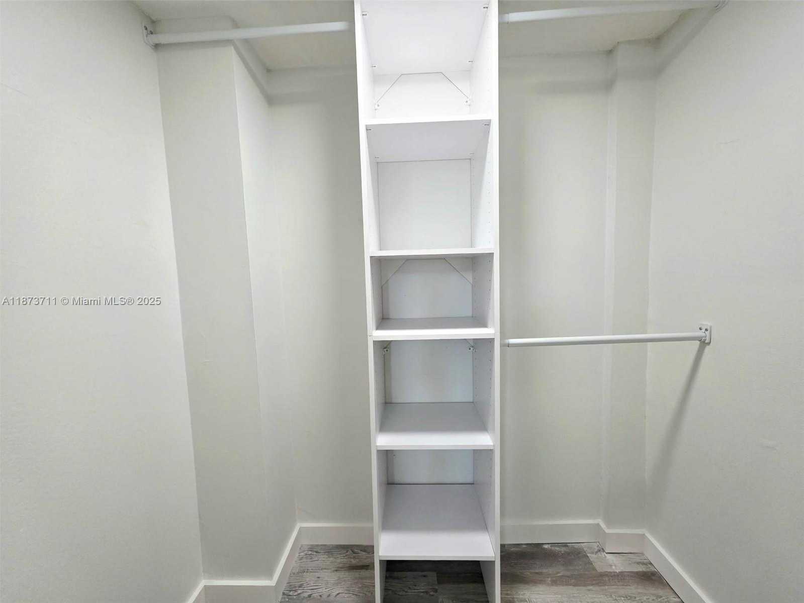 Small Image of 108 ROYAL PARK DR #2H, Oakland Park Number 10