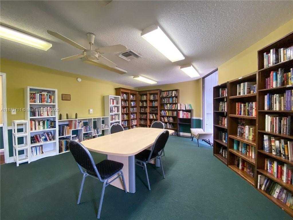 Small Image of 108 ROYAL PARK DR #2H, Oakland Park Number 42