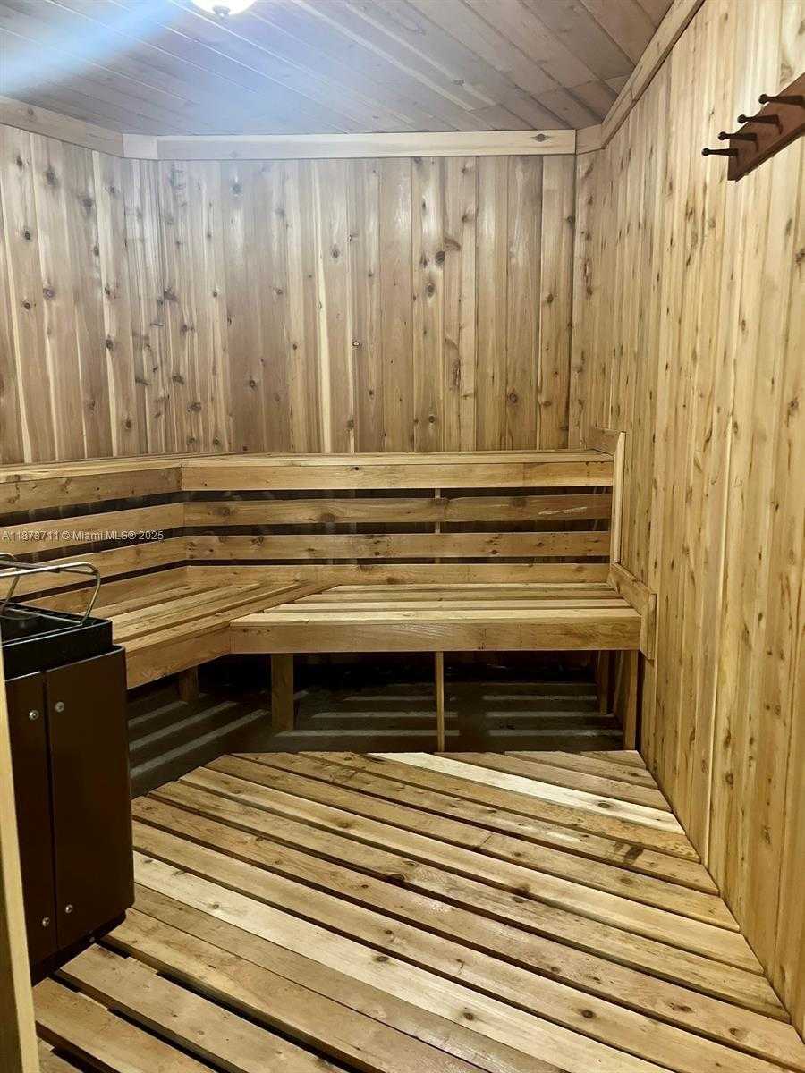 Small Image of 108 ROYAL PARK DR #2H, Oakland Park Number 46