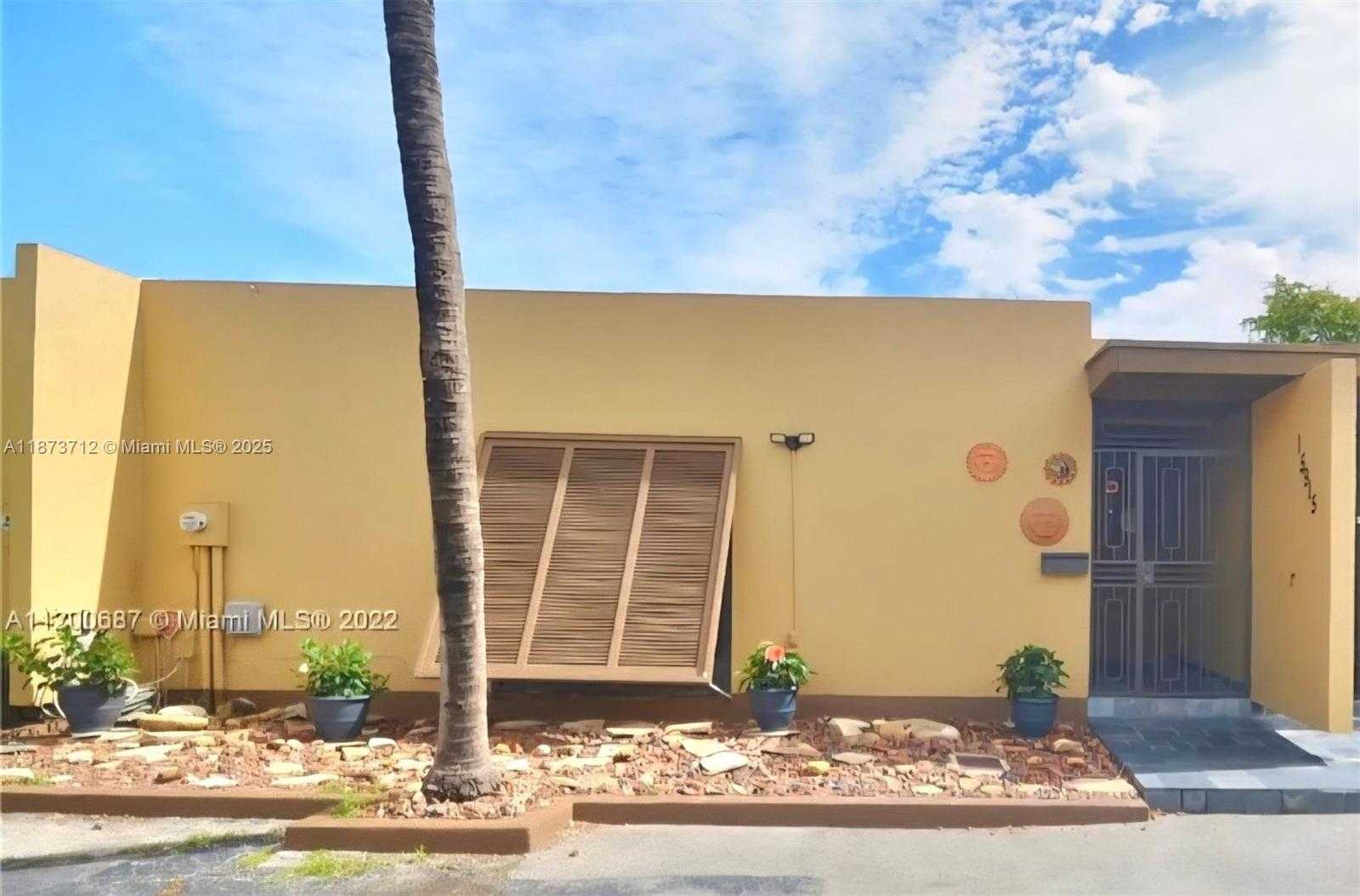 Small Image of 15915 KINGSMOOR WAY, Miami Lakes Number 12