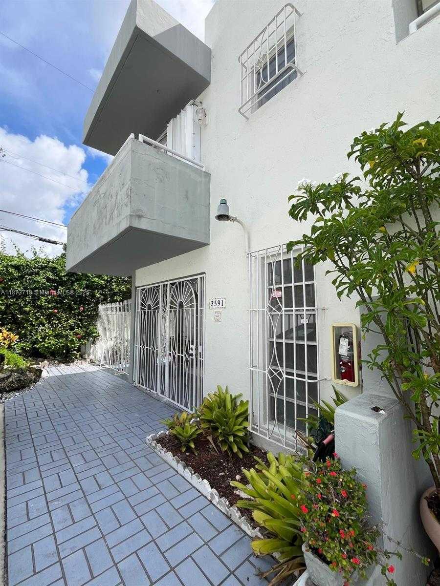 Small Image of 3591 SOUTH WEST 17TH ST #3591, Miami Number 2