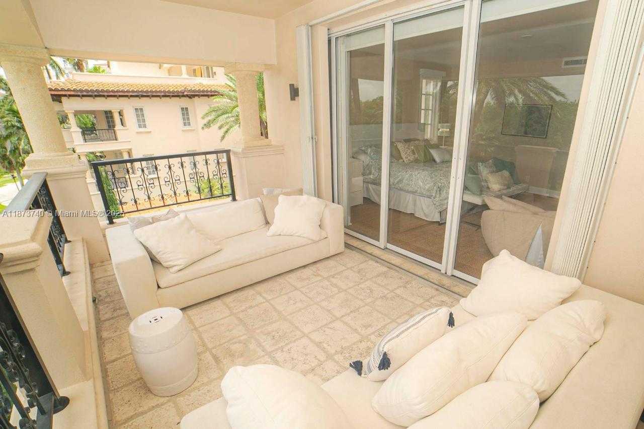 Small Image of 19237 FISHER ISLAND DR #19237, Miami Beach Number 20