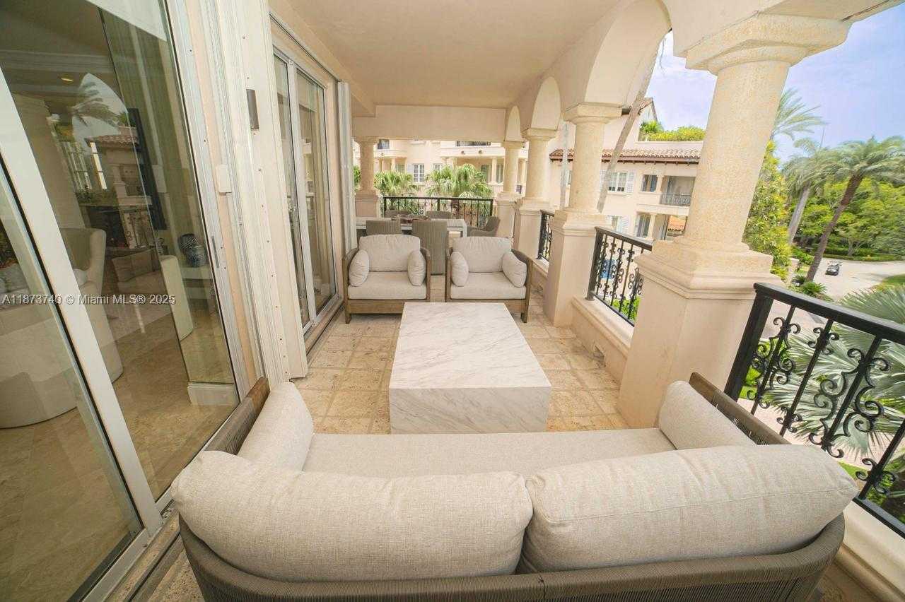 Small Image of 19237 FISHER ISLAND DR #19237, Miami Beach Number 27