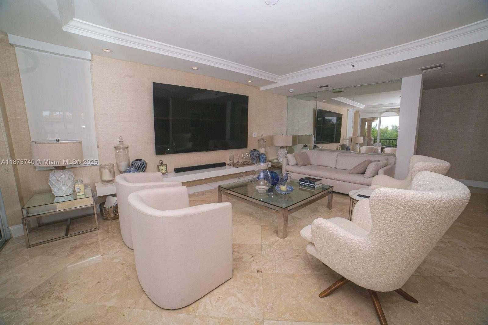 Small Image of 19237 FISHER ISLAND DR #19237, Miami Beach Number 5