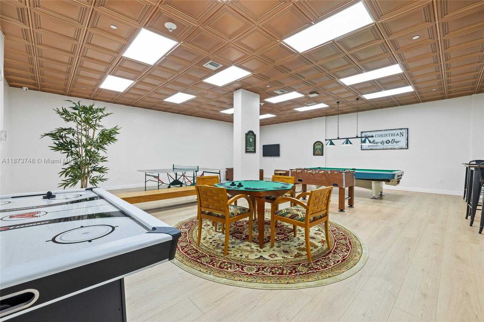 Small Image of 5825 COLLINS AVE #4A, Miami Beach Number 14