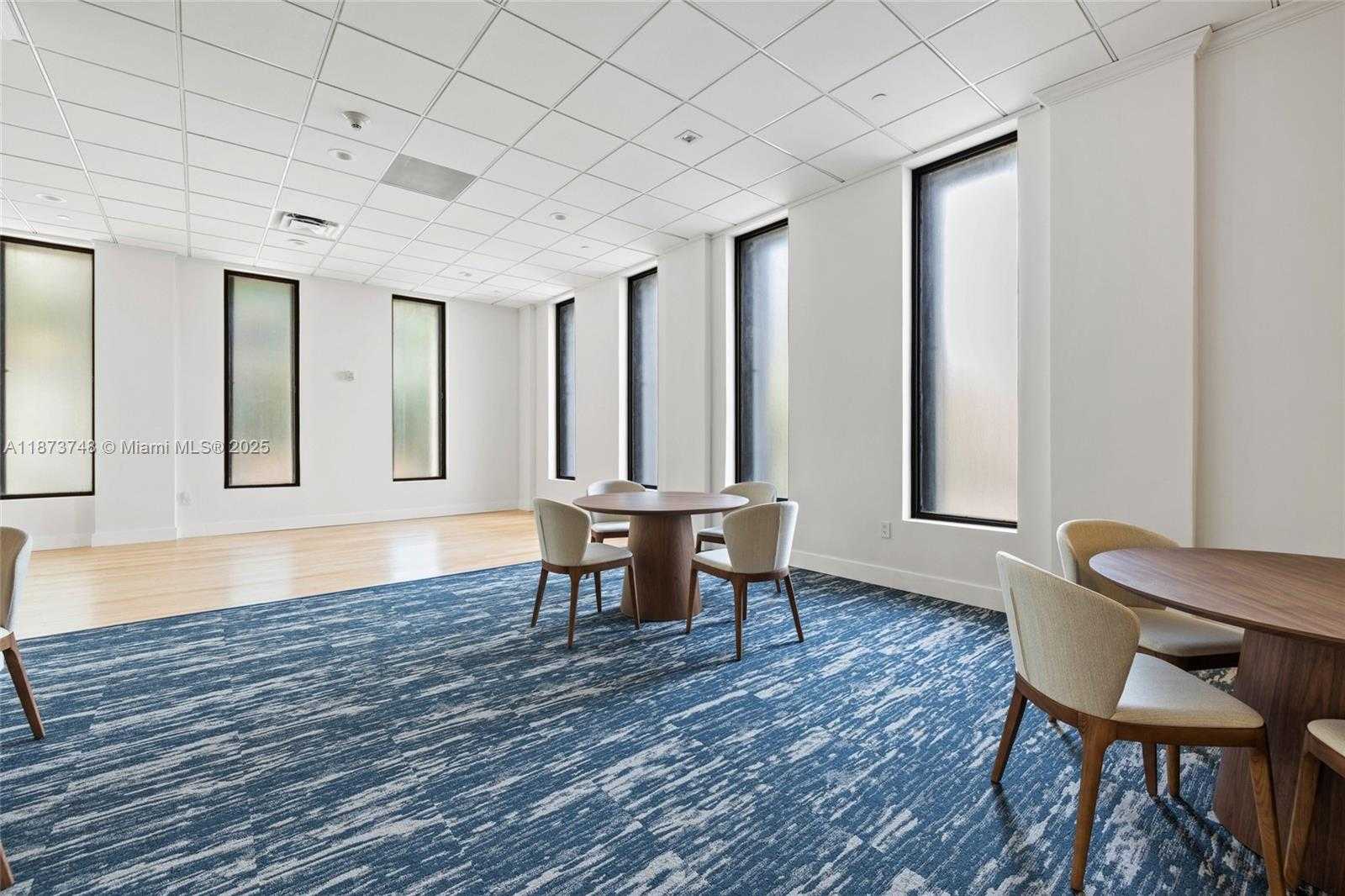 Small Image of 5825 COLLINS AVE #4A, Miami Beach Number 25