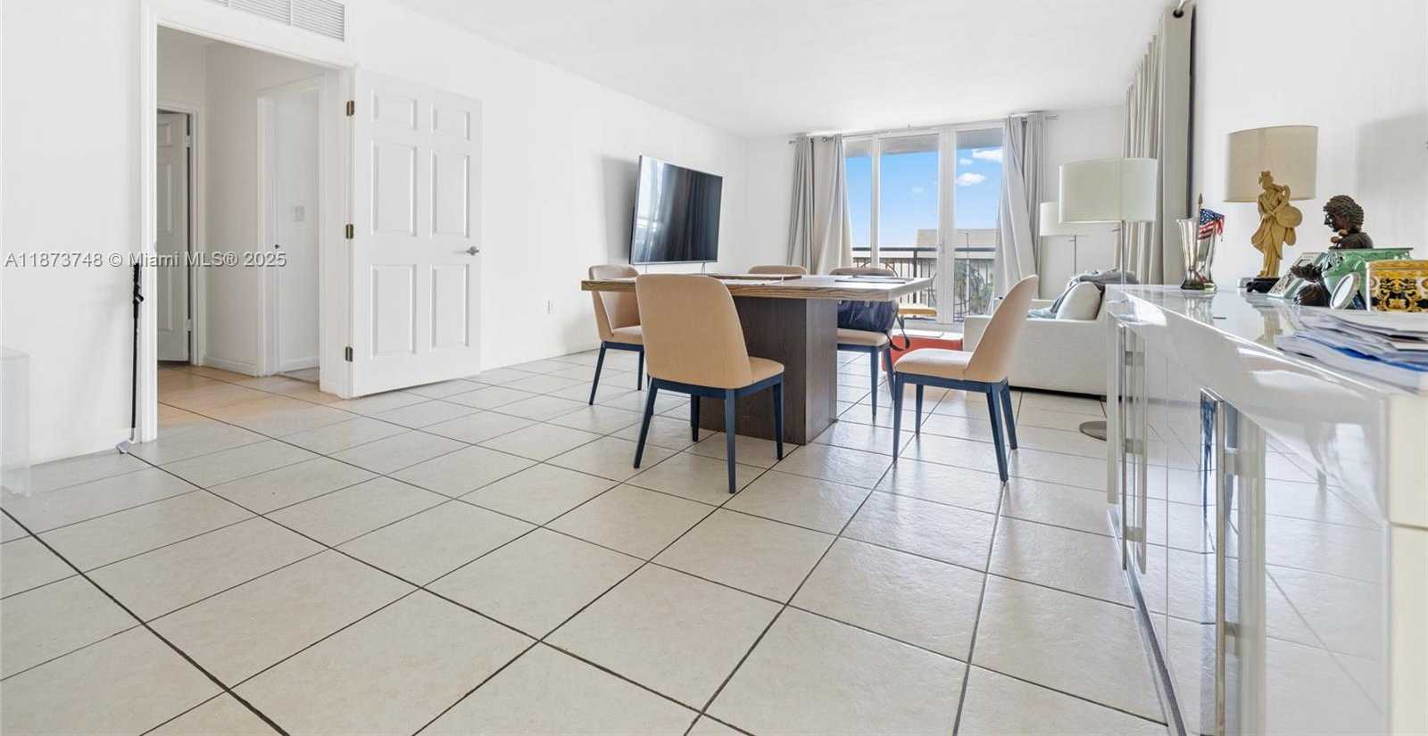 Small Image of 5825 COLLINS AVE #4A, Miami Beach Number 5
