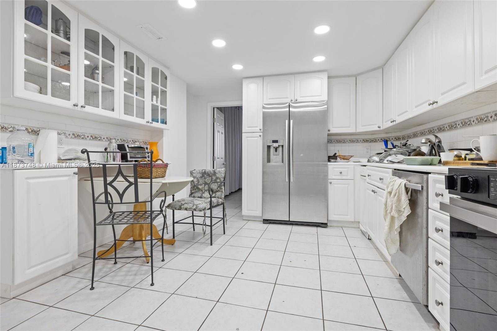 Small Image of 5825 COLLINS AVE #4A, Miami Beach Number 8