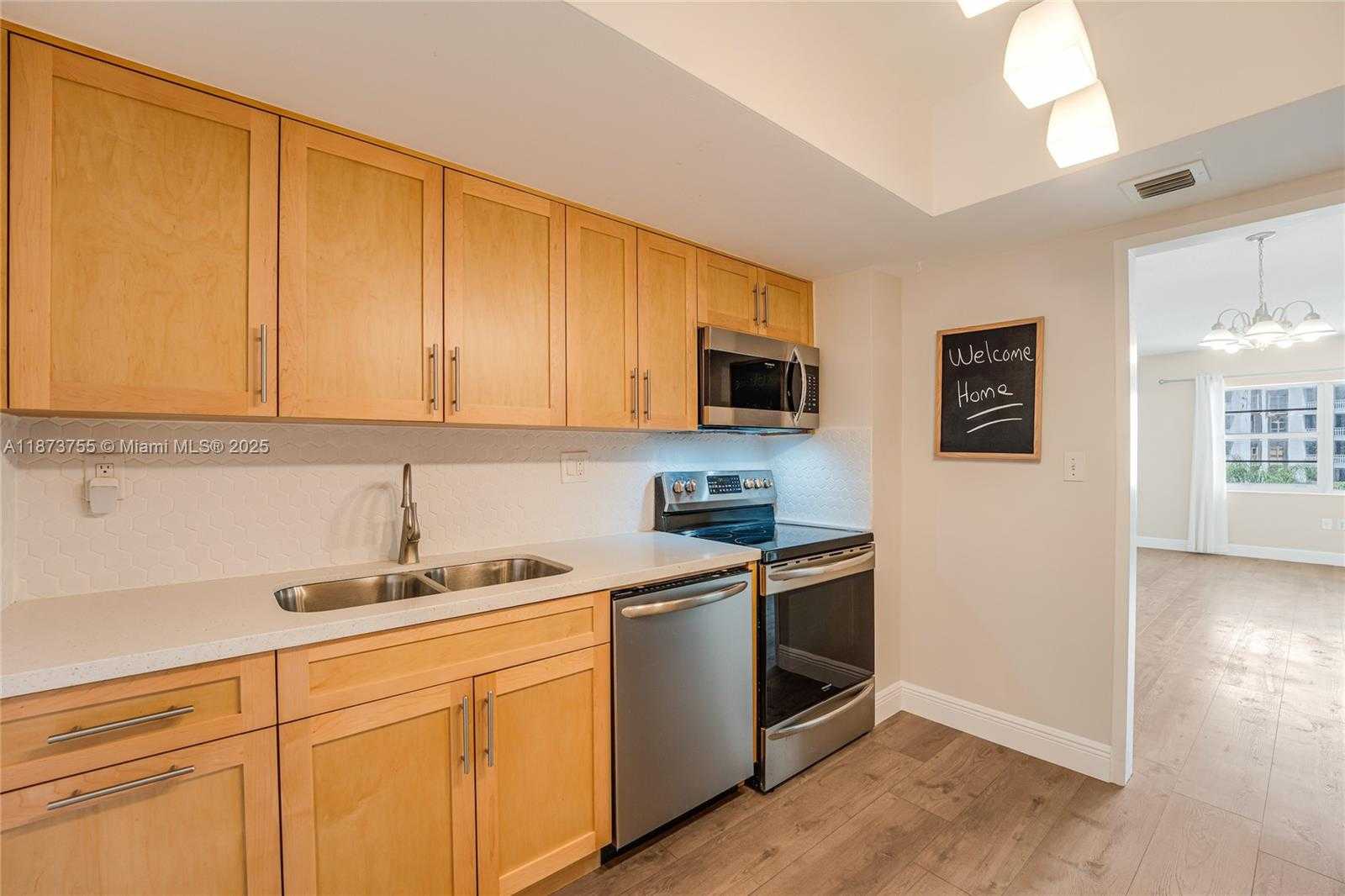 Small Image of 1700 NORTH EAST 105TH ST #505, Miami Shores Number 6