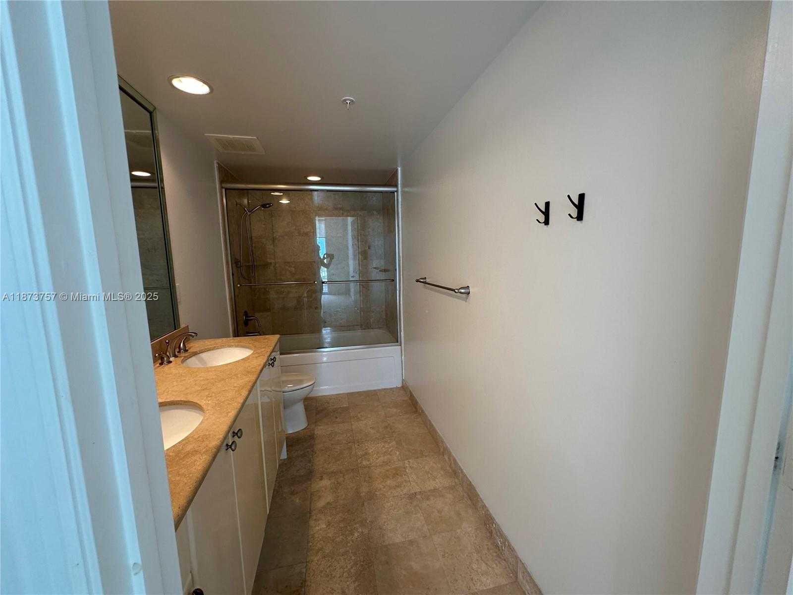 Small Image of 1755 EAST HALLANDALE BEACH BLVD #1605E, Hallandale Beach Number 17