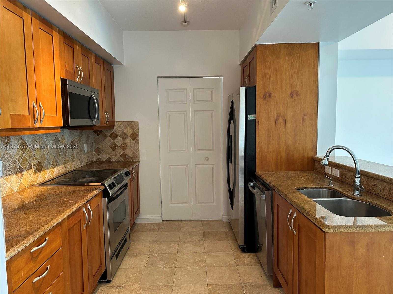 Small Image of 1755 EAST HALLANDALE BEACH BLVD #1605E, Hallandale Beach Number 5