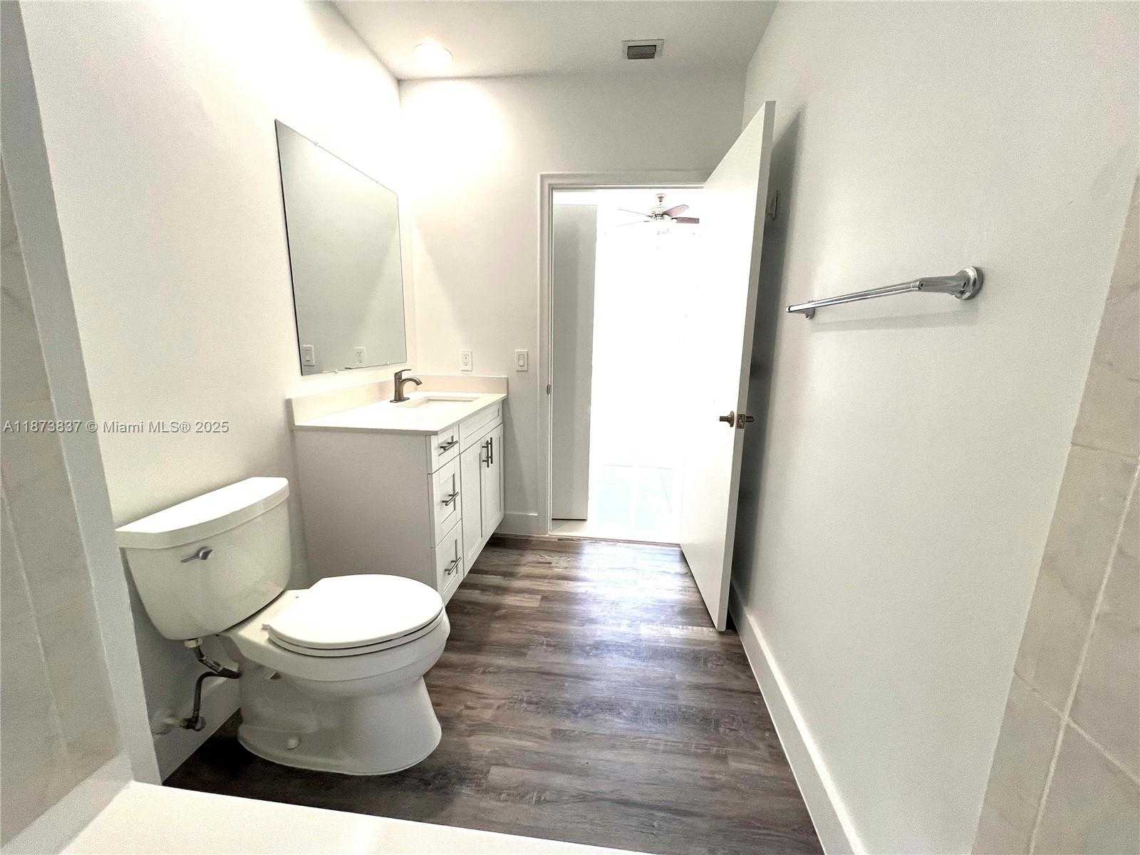 Small Image of 2775 NORTH EAST 187TH ST #PH24, Aventura Number 22