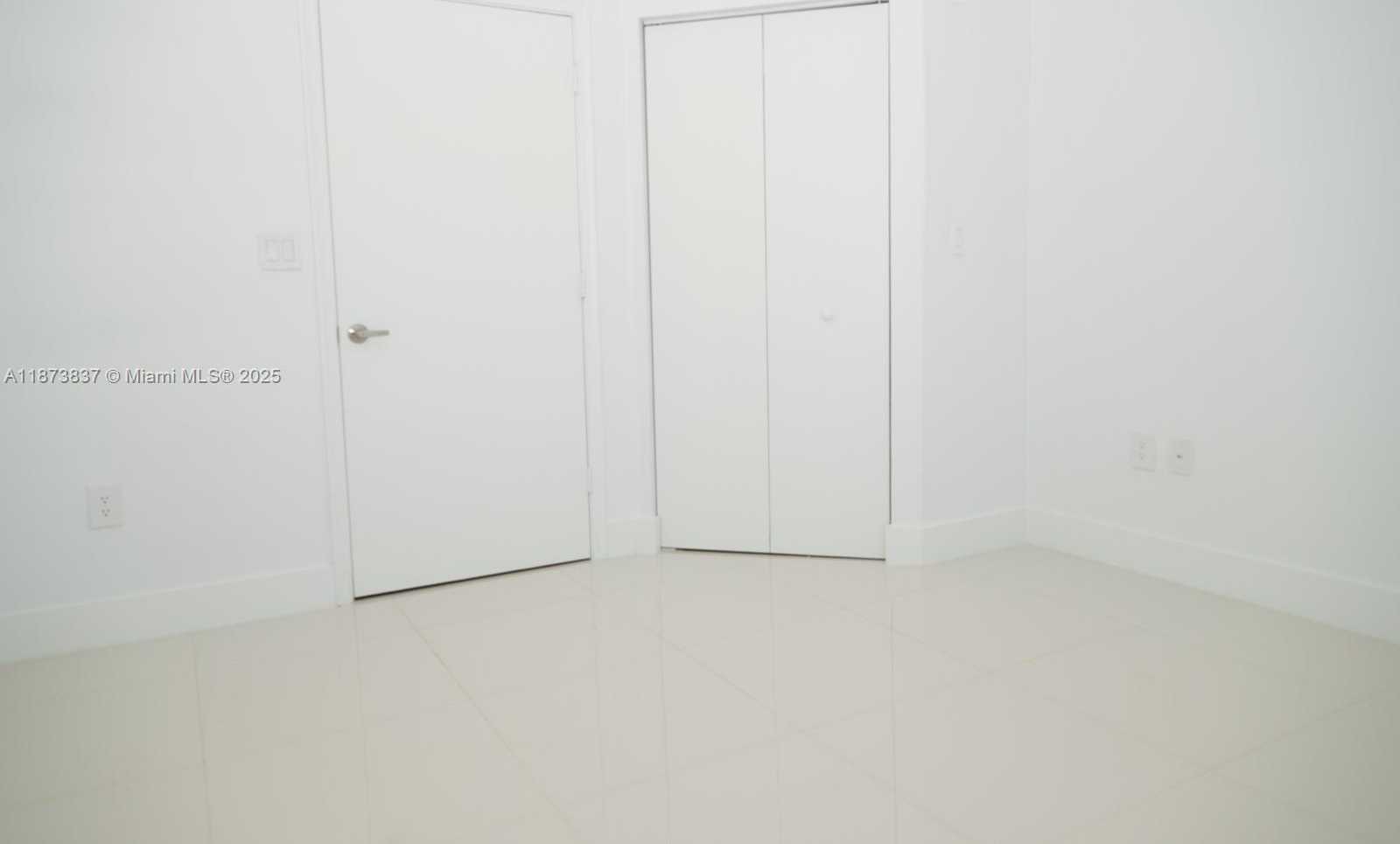 Small Image of 2775 NORTH EAST 187TH ST #PH24, Aventura Number 28