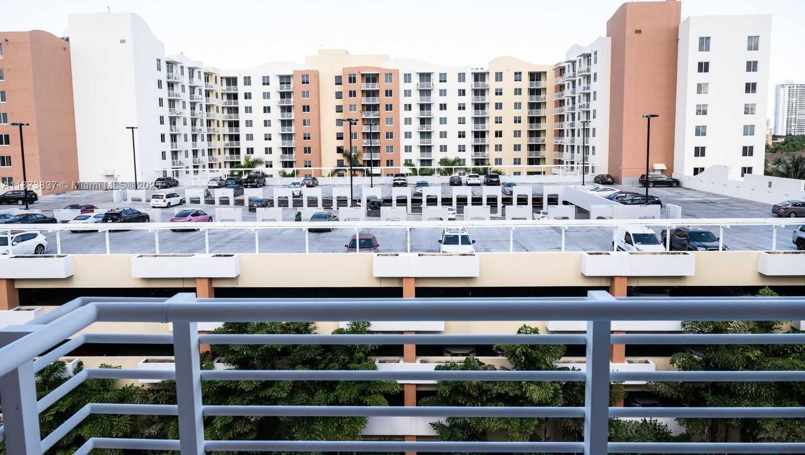 Small Image of 2775 NORTH EAST 187TH ST #PH24, Aventura Number 38