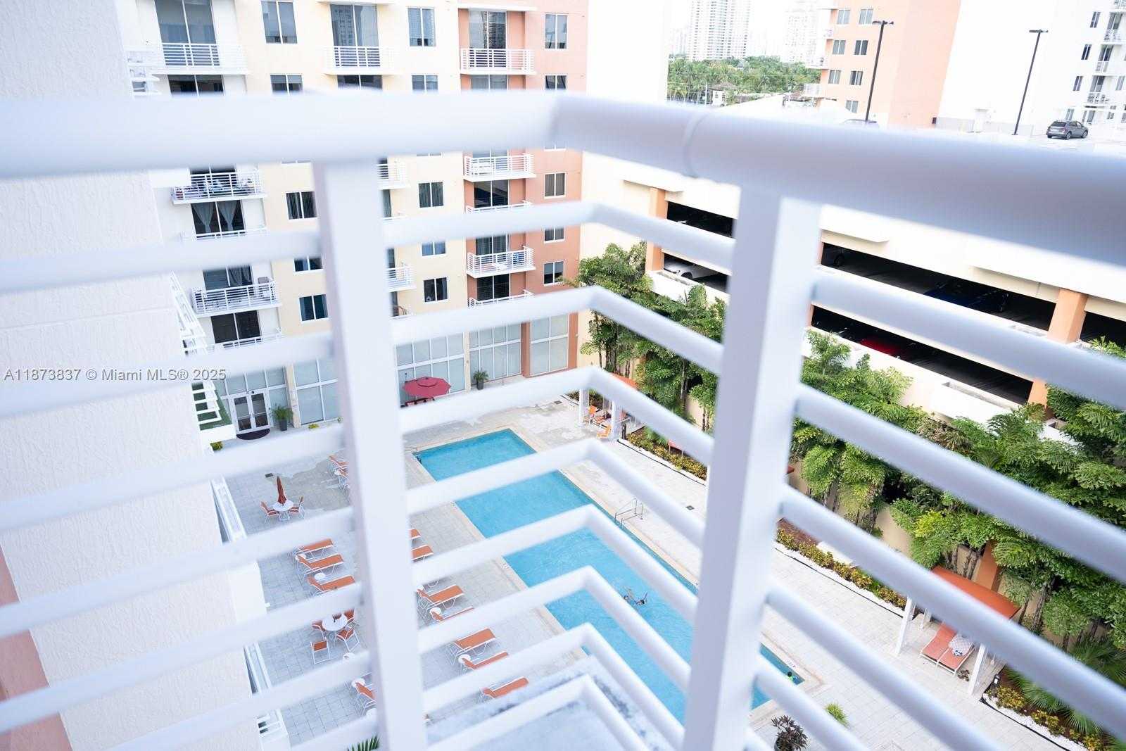 Small Image of 2775 NORTH EAST 187TH ST #PH24, Aventura Number 39