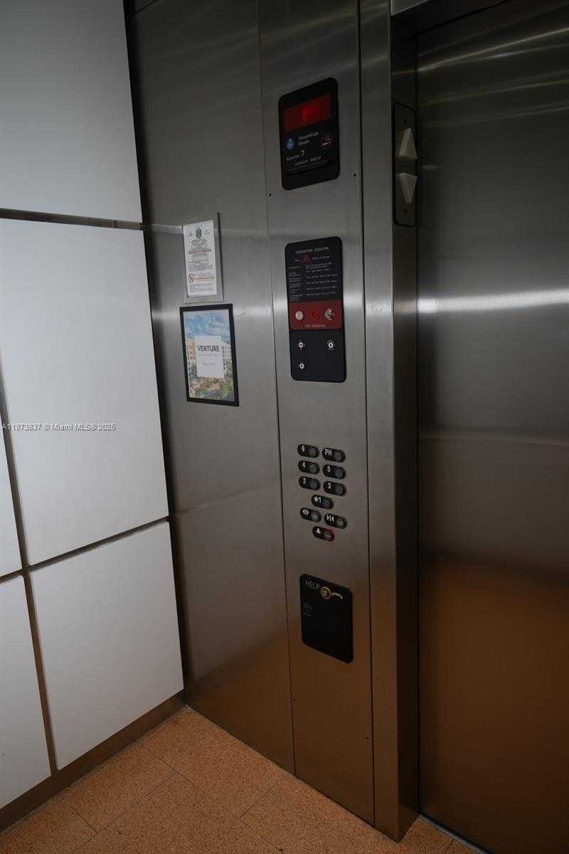 Small Image of 2775 NORTH EAST 187TH ST #PH24, Aventura Number 44