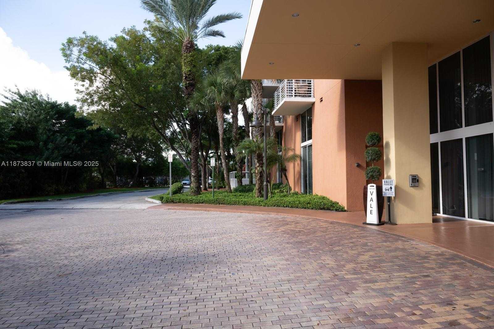 Small Image of 2775 NORTH EAST 187TH ST #PH24, Aventura Number 90
