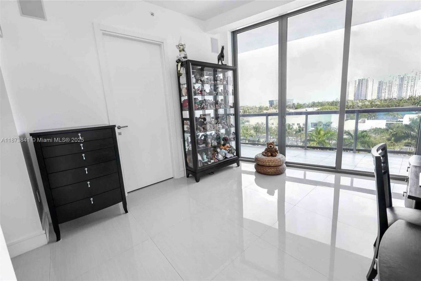 Small Image of 3250 NORTH EAST 188TH ST #502, Aventura Number 15