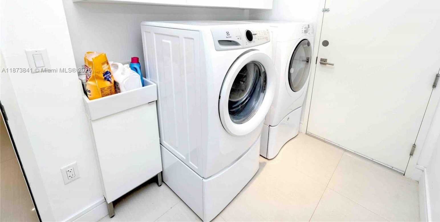 Small Image of 3250 NORTH EAST 188TH ST #502, Aventura Number 7
