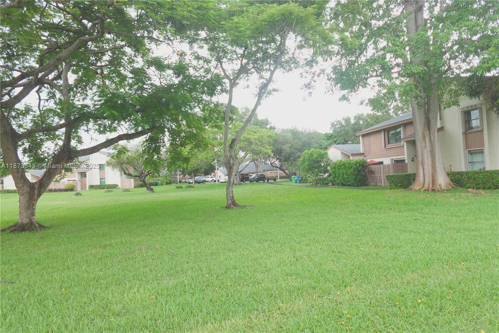 Small Image of 11491 SOUTH WEST 109TH RD #15A, Miami Number 10