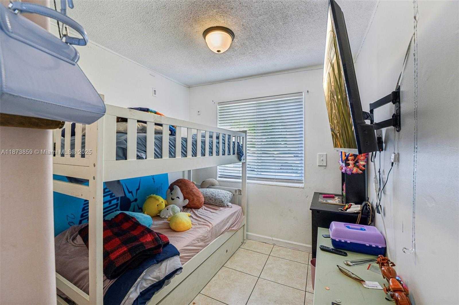 Small Image of 2210 TAYLOR ST #101, Hollywood Number 14
