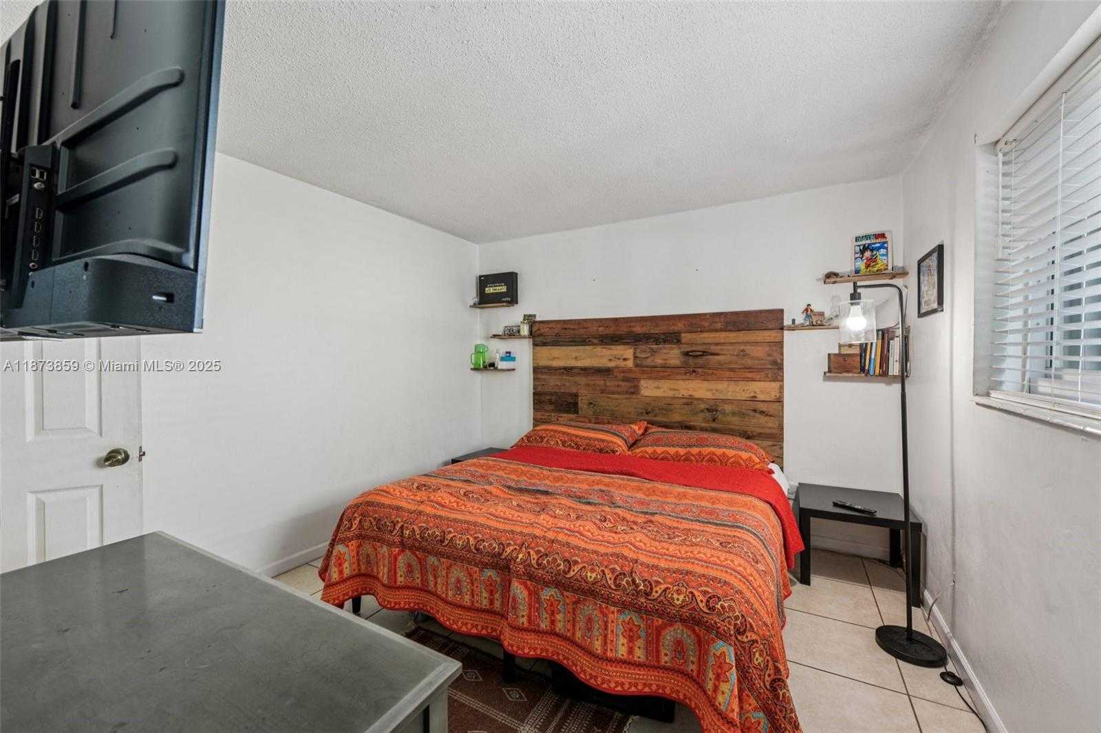 Small Image of 2210 TAYLOR ST #101, Hollywood Number 17