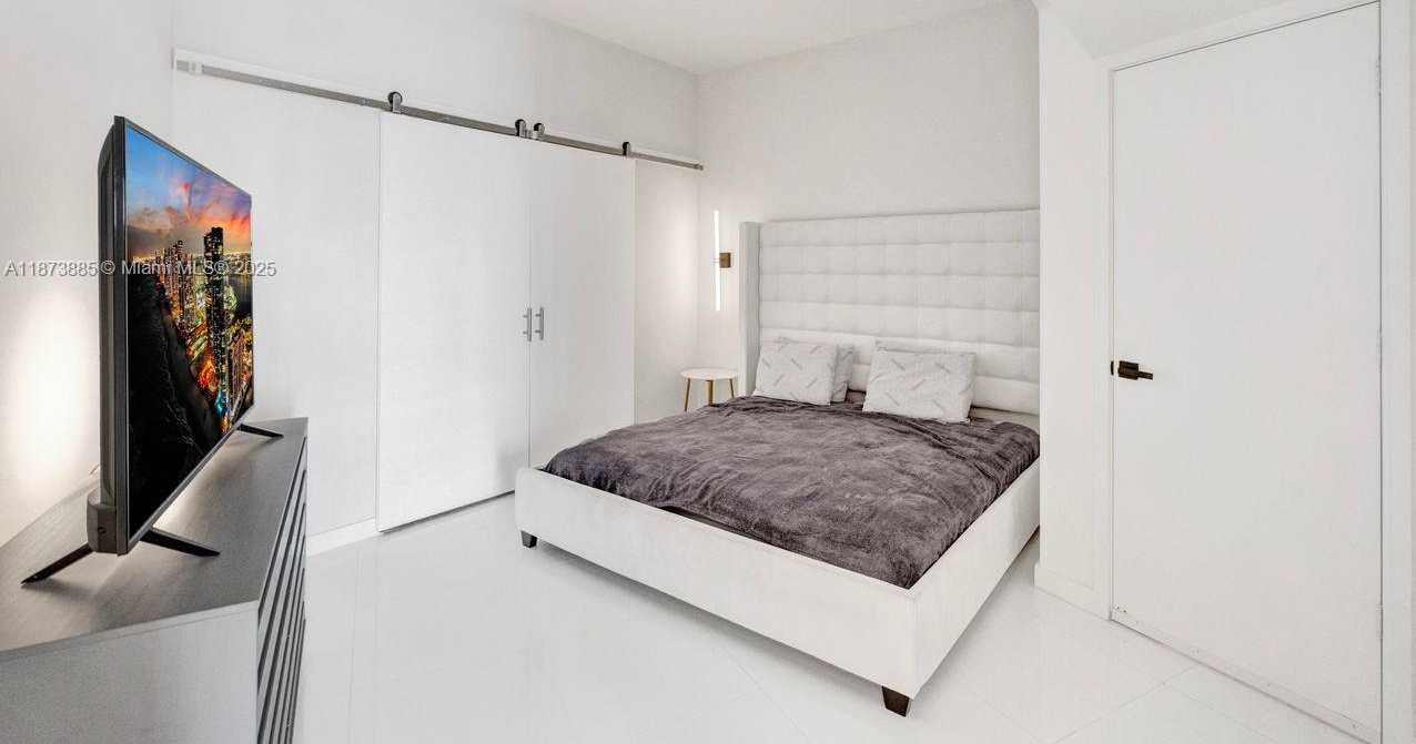 Small Image of 851 NORTH EAST 1ST AVE #1411, Miami Number 32