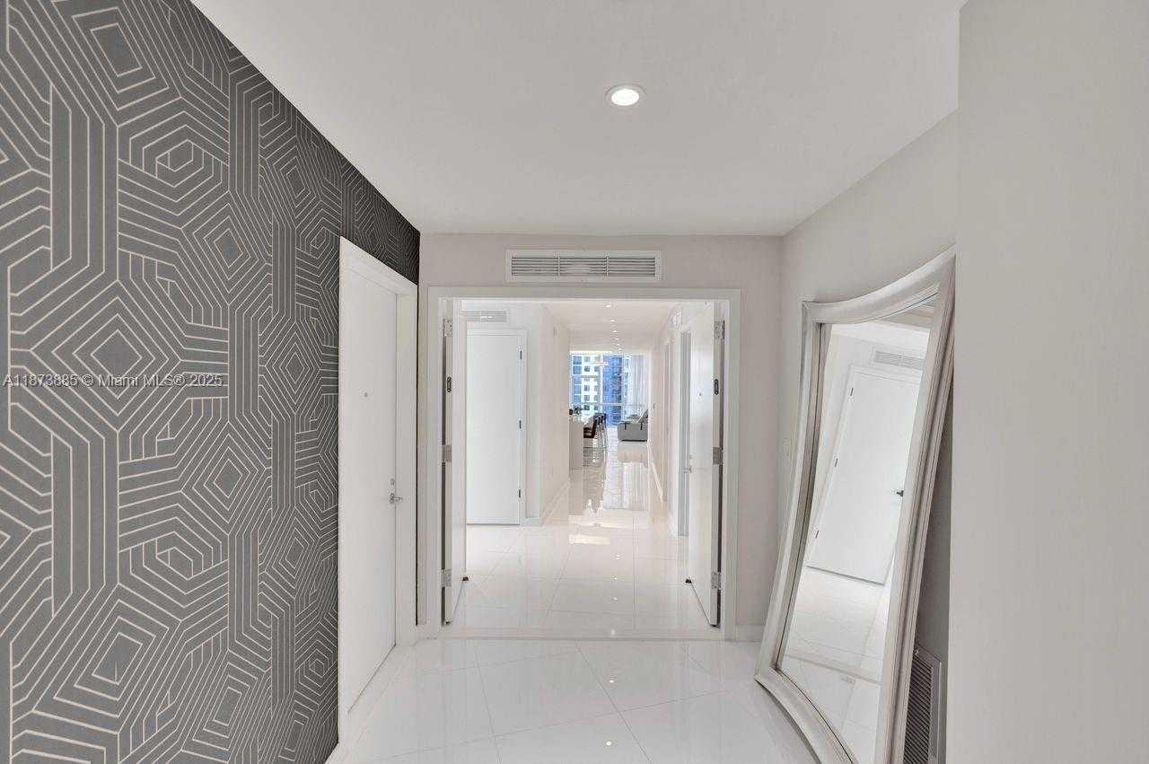 Small Image of 851 NORTH EAST 1ST AVE #1411, Miami Number 36
