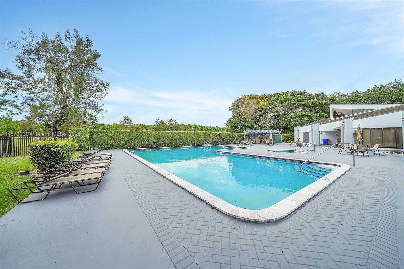 Small Image of 8401 LAGOS DE CAMPO BLVD #204V, Tamarac Number 17