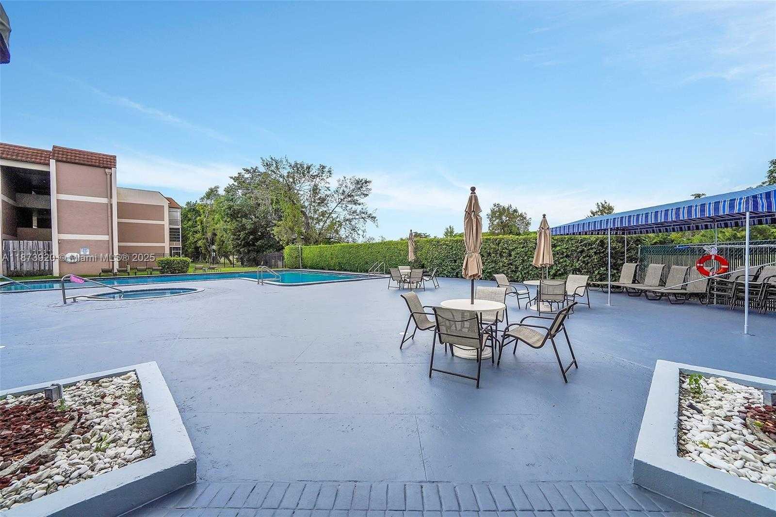 Small Image of 8401 LAGOS DE CAMPO BLVD #204V, Tamarac Number 18