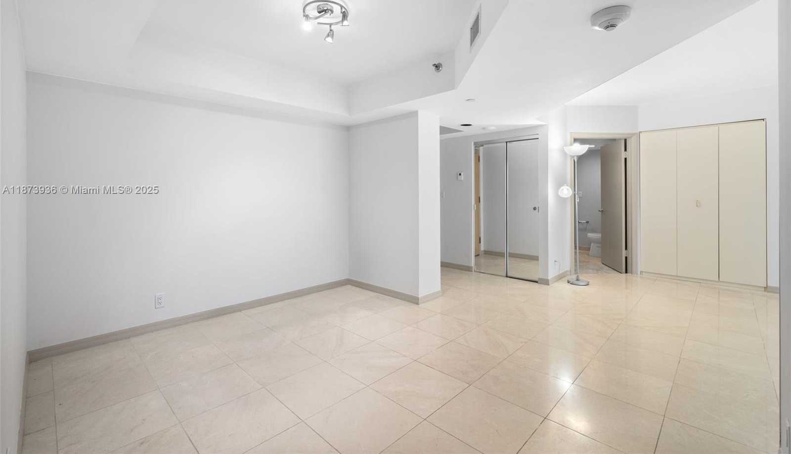 Small Image of 16485 COLLINS AVE #1632, Sunny Isles Beach Number 9