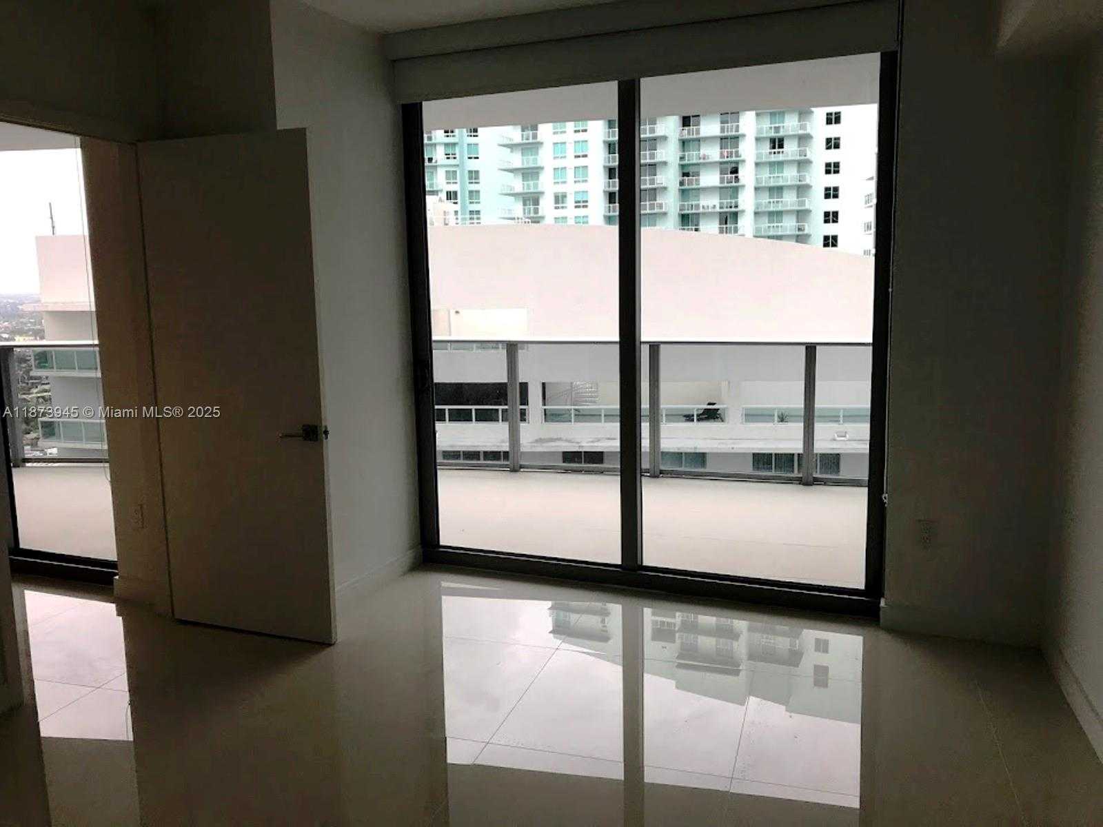 Small Image of 488 NORTH EAST 18 #3609, Miami Number 12
