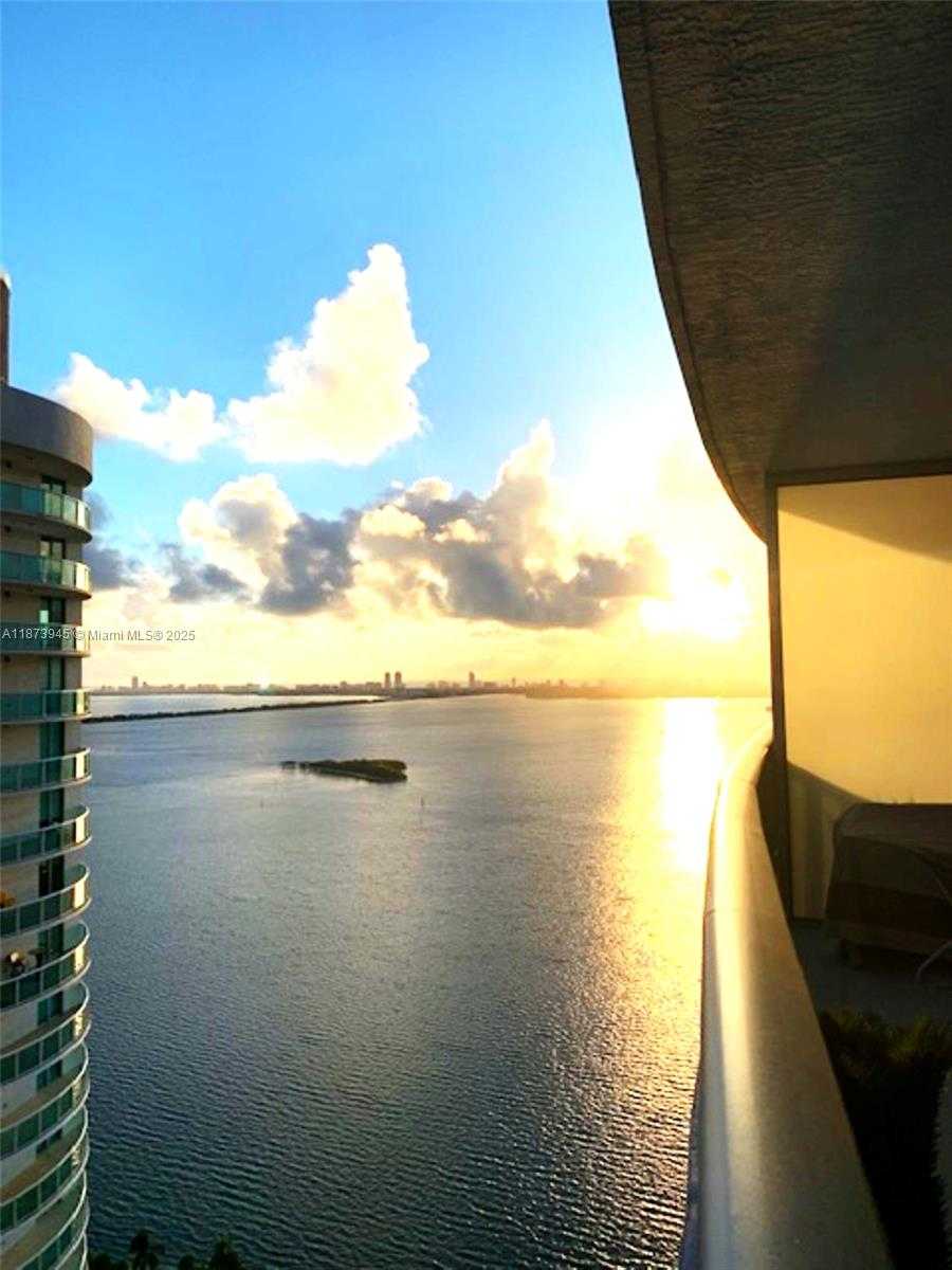 Small Image of 488 NORTH EAST 18 #3609, Miami Number 24