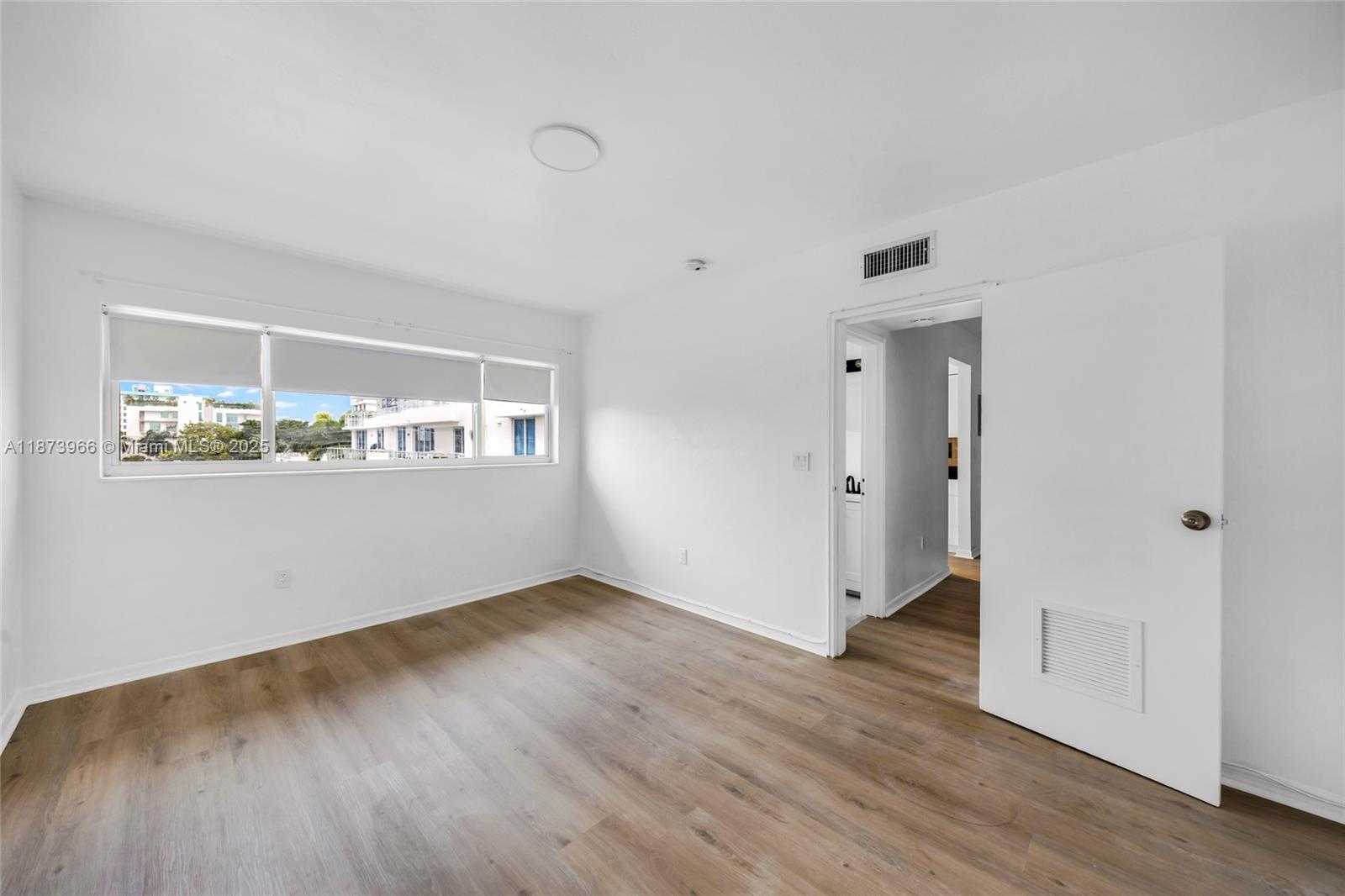 Small Image of 10001 WEST BAY HARBOR DR #404, Bay Harbor Islands Number 17