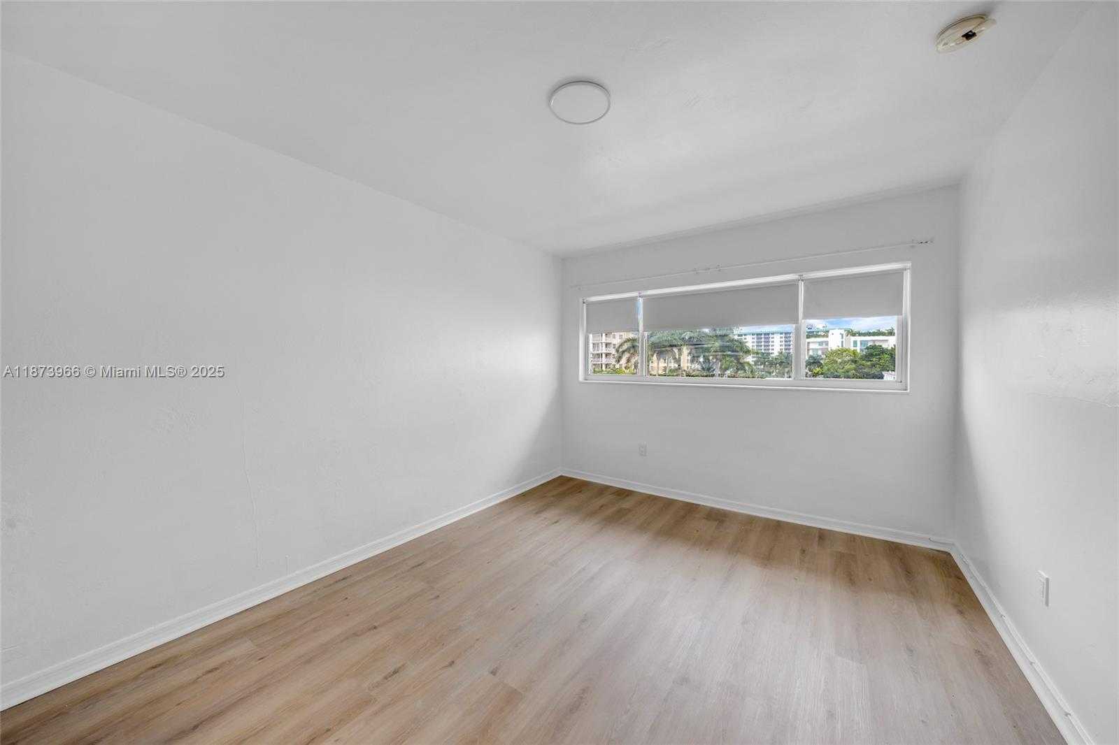 Small Image of 10001 WEST BAY HARBOR DR #404, Bay Harbor Islands Number 19