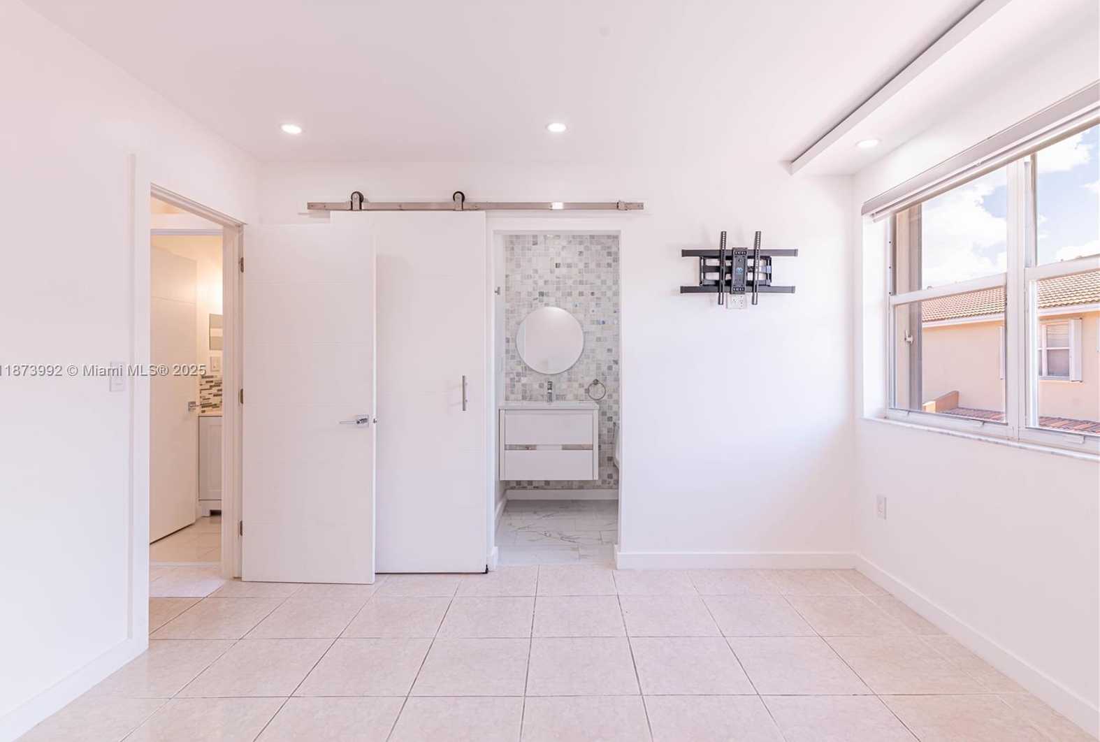 Small Image of 6355 SOUTH WEST 138TH PATH #6355, Miami Number 18