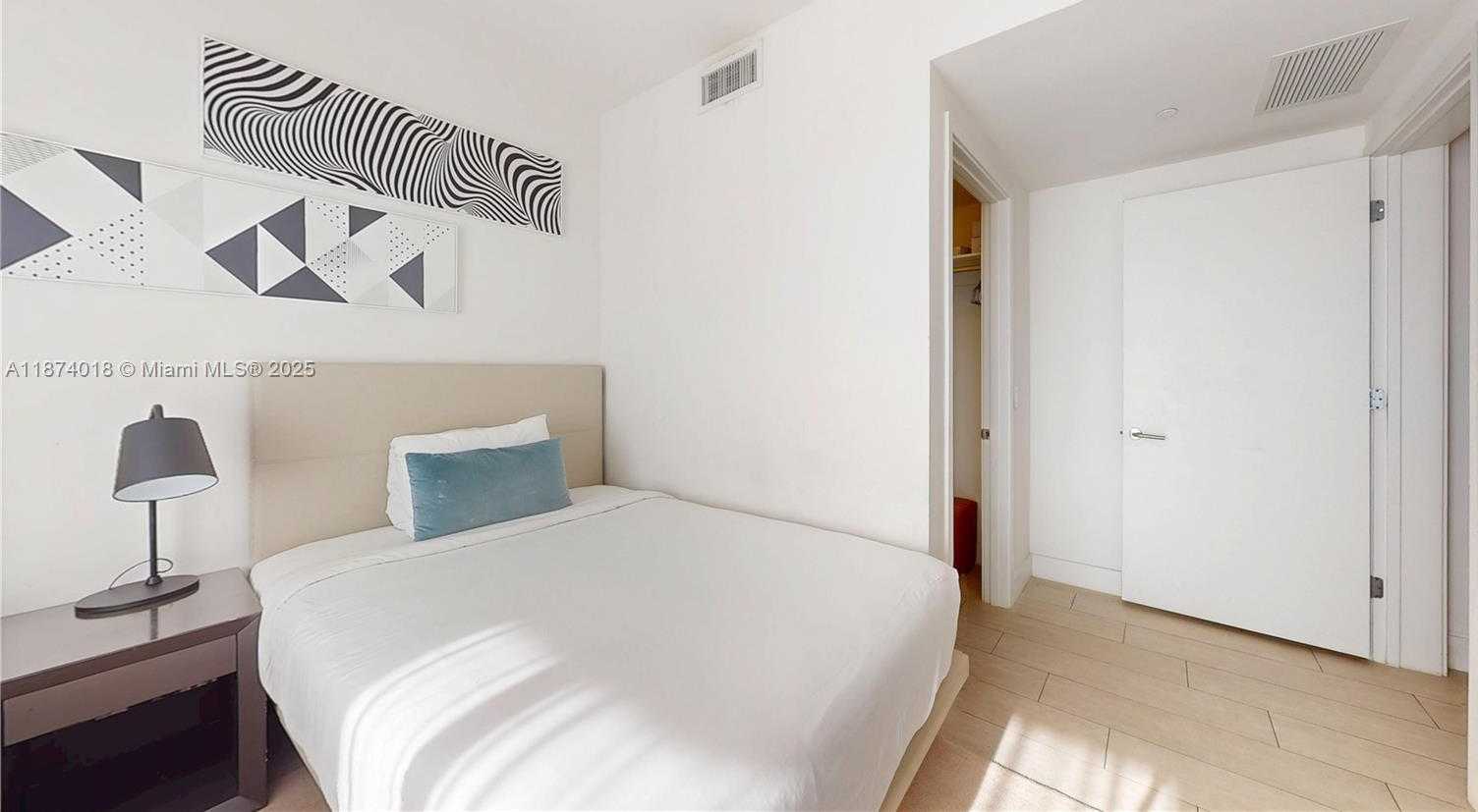 Small Image of 4010 SOUTH OCEAN DR #R1004, Hollywood Number 9