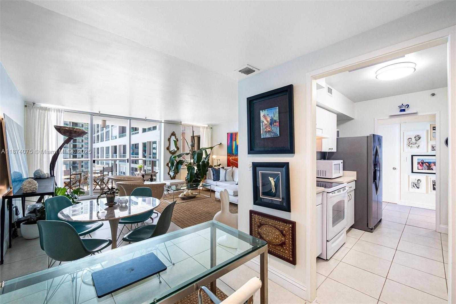 Small Image of 1541 BRICKELL AVE #C-1007, Miami Number 7