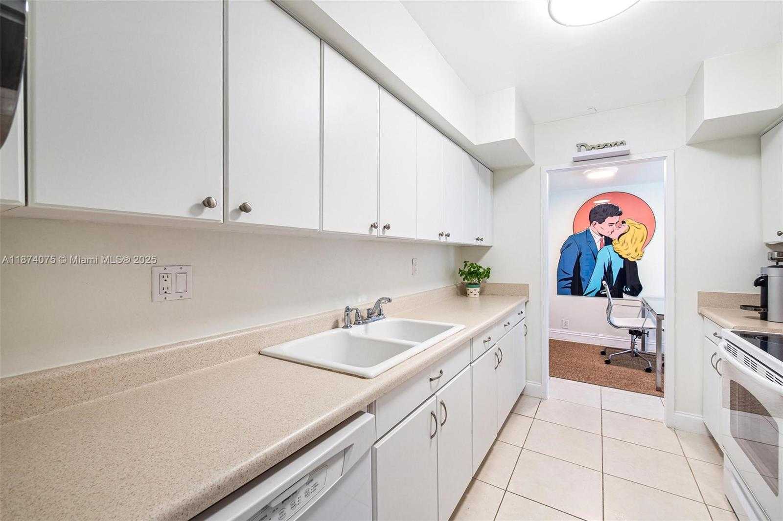 Small Image of 1541 BRICKELL AVE #C-1007, Miami Number 8