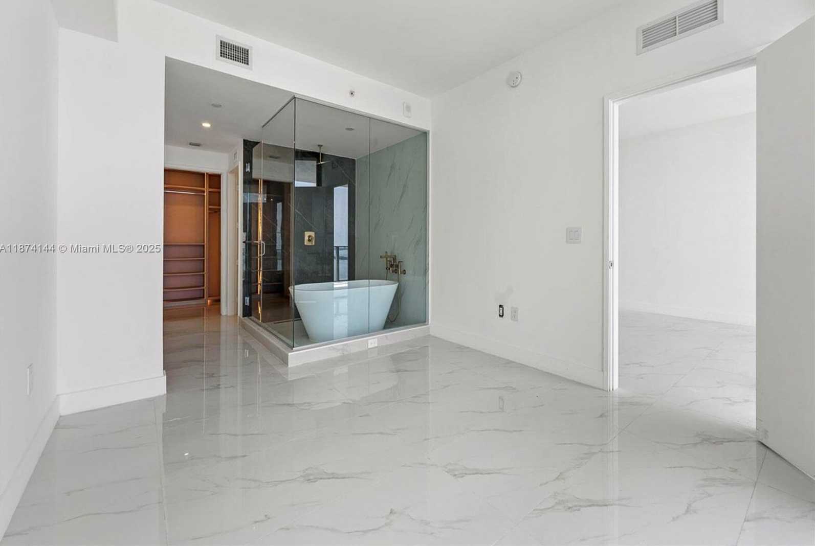 Small Image of 700 NORTH EAST 24TH STREET #4602=S, Miami Number 13