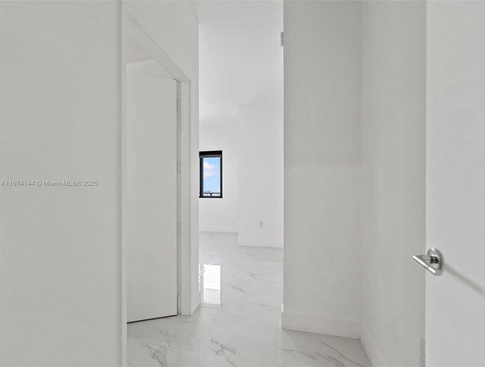 Small Image of 700 NORTH EAST 24TH STREET #4602=S, Miami Number 17